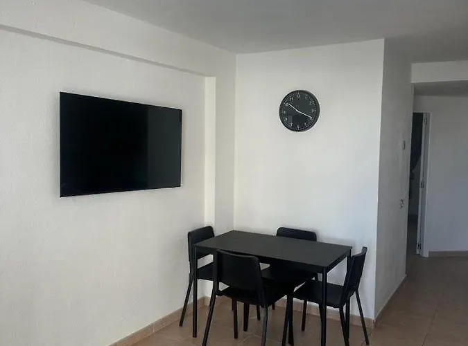 Apartament Alexander Home, Cristianos