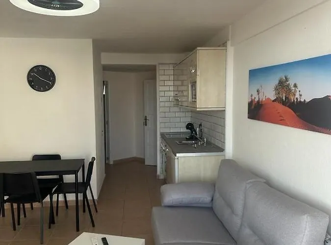 Alexander Home, Cristianos