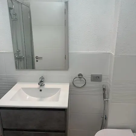 Alexander Home, Cristianos Διαμέρισμα Arona (Tenerife)